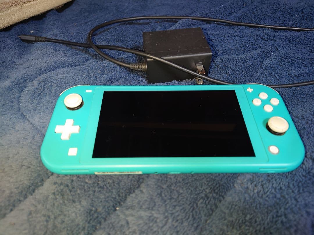 Nintendo Switch Liteターコイズ 充電器、64GBSD付き中古 - メルカリ