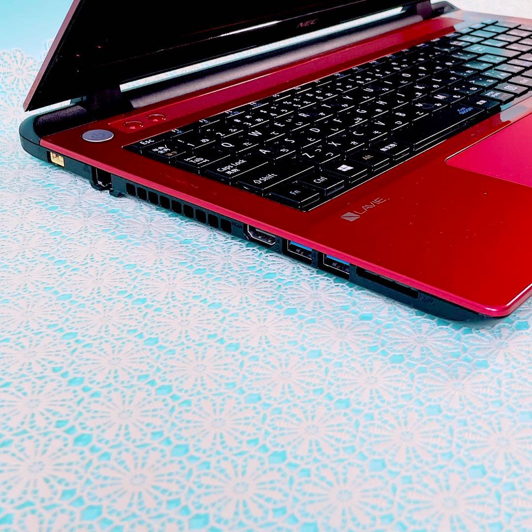たっぷり大容量1TB✨️薄型ノートパソコン✨️おしゃれ赤❣️カメラ