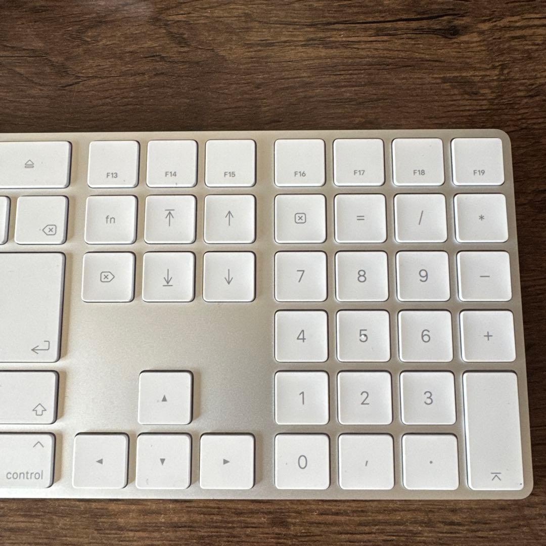 Apple Magic Keyboard テンキー付 A1843 日本語配列 - メルカリ