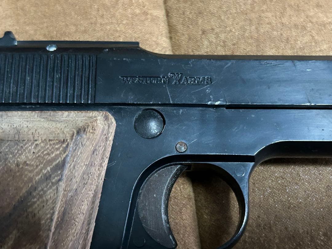 ベレッタ M1934 モデルガン WA刻印入り 木目グリップ マガジン欠品