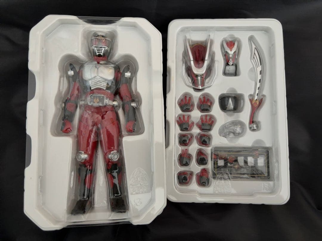 真骨彫製法　仮面ライダー龍騎　※初期傷あり