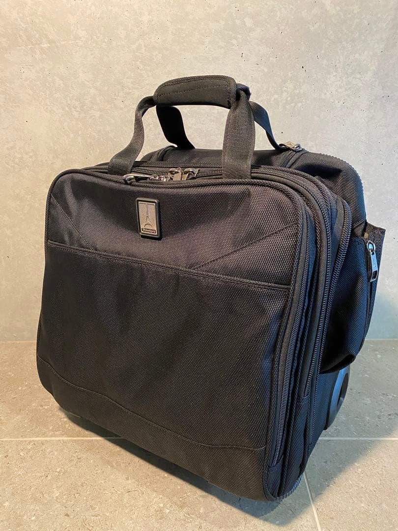 Travelpro FlightCrew5 トラベルプロ - メルカリ