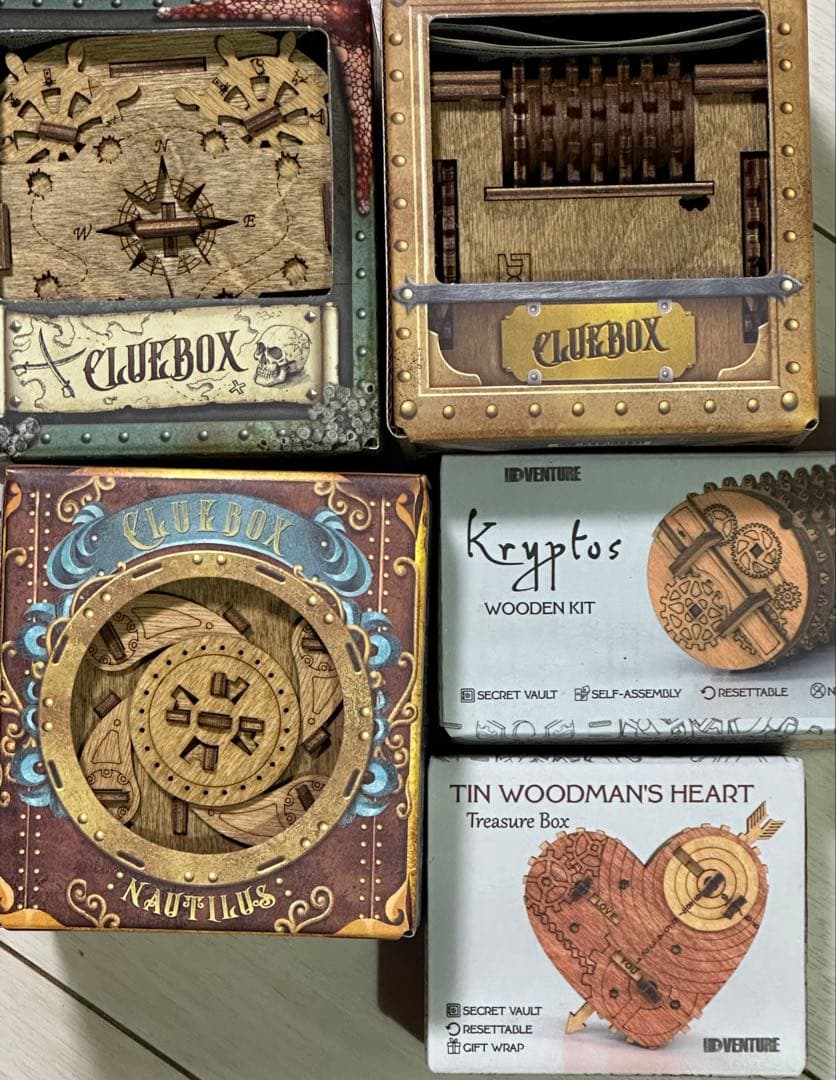 新品★木製立体パズル　CLUEBOX　クルーボックス 5点セット