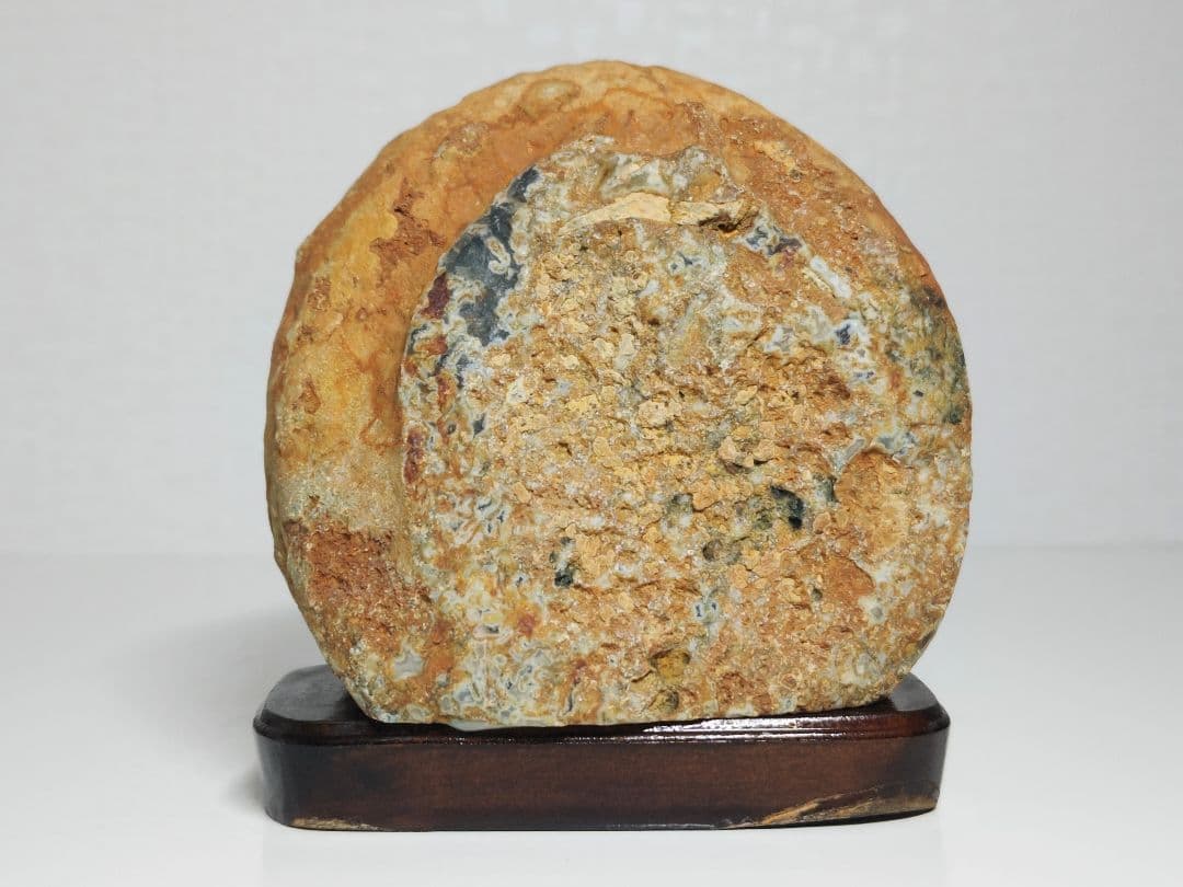 瑪瑙 734g メノウ アゲート 原石 鑑賞石 自然石 誕生石 鉱物 鉱石 水石