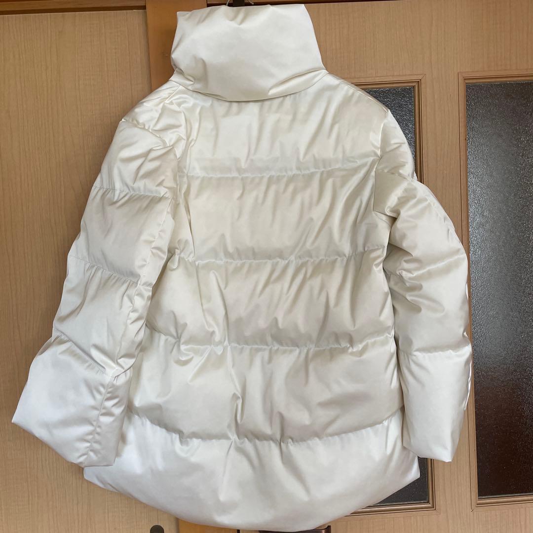 新品タグ付き【UNIQLO ＋J】ダウンボリュームジャケットS オフホワイト
