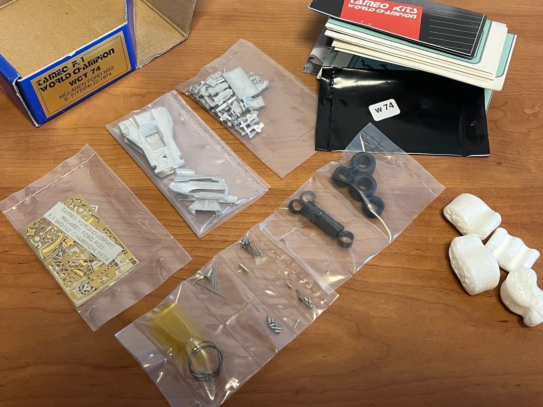 タメオTAMEO 1/43キットWCT74 MCLAREN FORD 1974