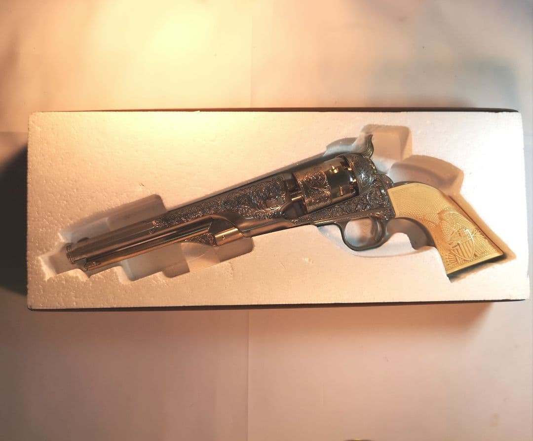 フランクリンミント カスタ—将軍の コルト 1861ネ—ビ— ABS製モデルガン