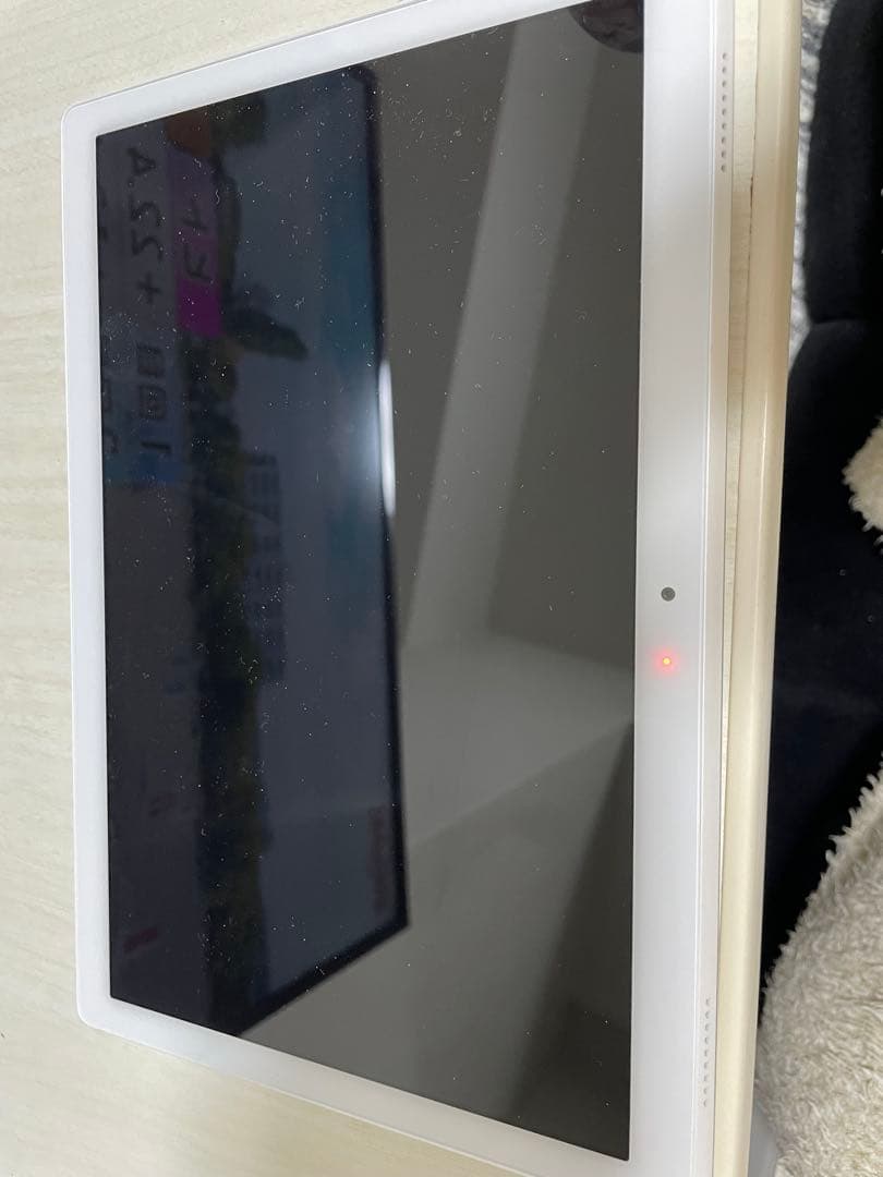 NEC LAVIE Tab E 10FHD1 防水タブレット　美品　ホワイト LAVIE Tab E（2020年春）」NECのAndroidタブレット、10.1型と8.0型及び