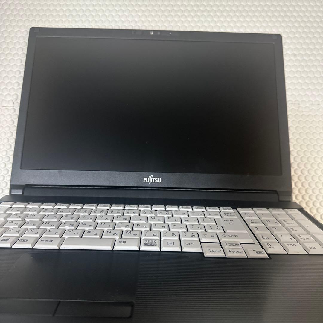 美品富士通A5511/I5十一世代/16G/512G SSD/15.6FHD