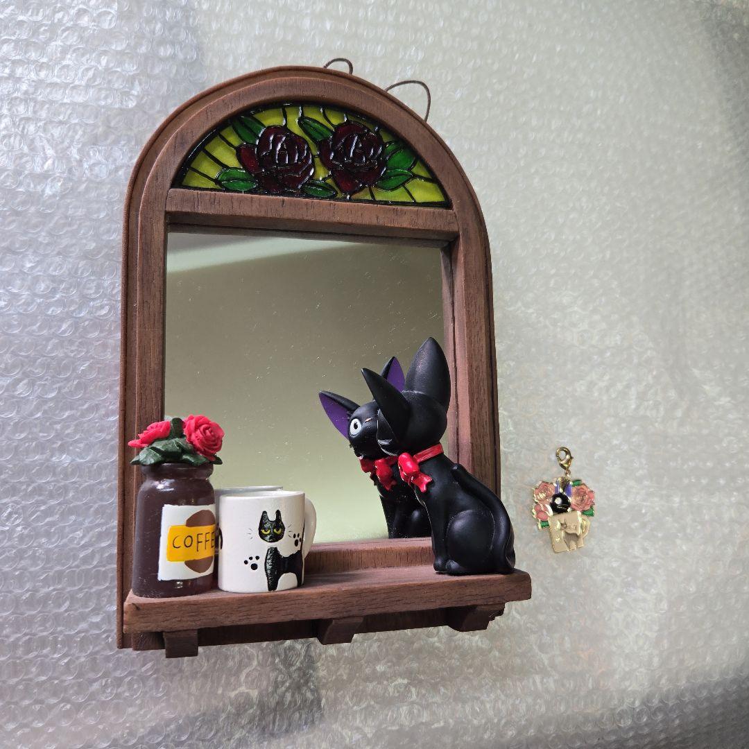 ジブリ 魔女の宅急便 ジジ スタンドミラー ものおもいの窓辺 - メルカリ