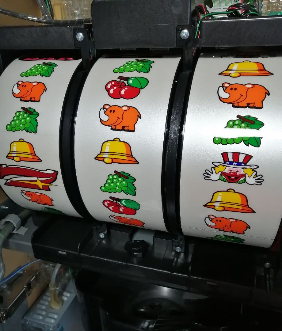 【ジャグラー】スロットマシン JUGGLER　6号機