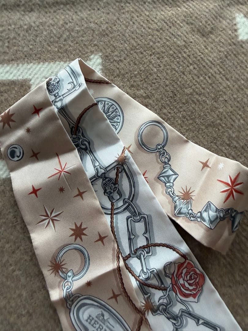 エルメス　ツイリー　《セ・ラ・フェット》　新品未使用