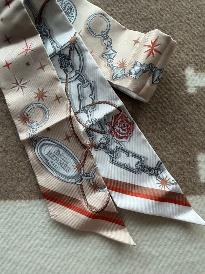 エルメス　ツイリー　《セ・ラ・フェット》　新品未使用