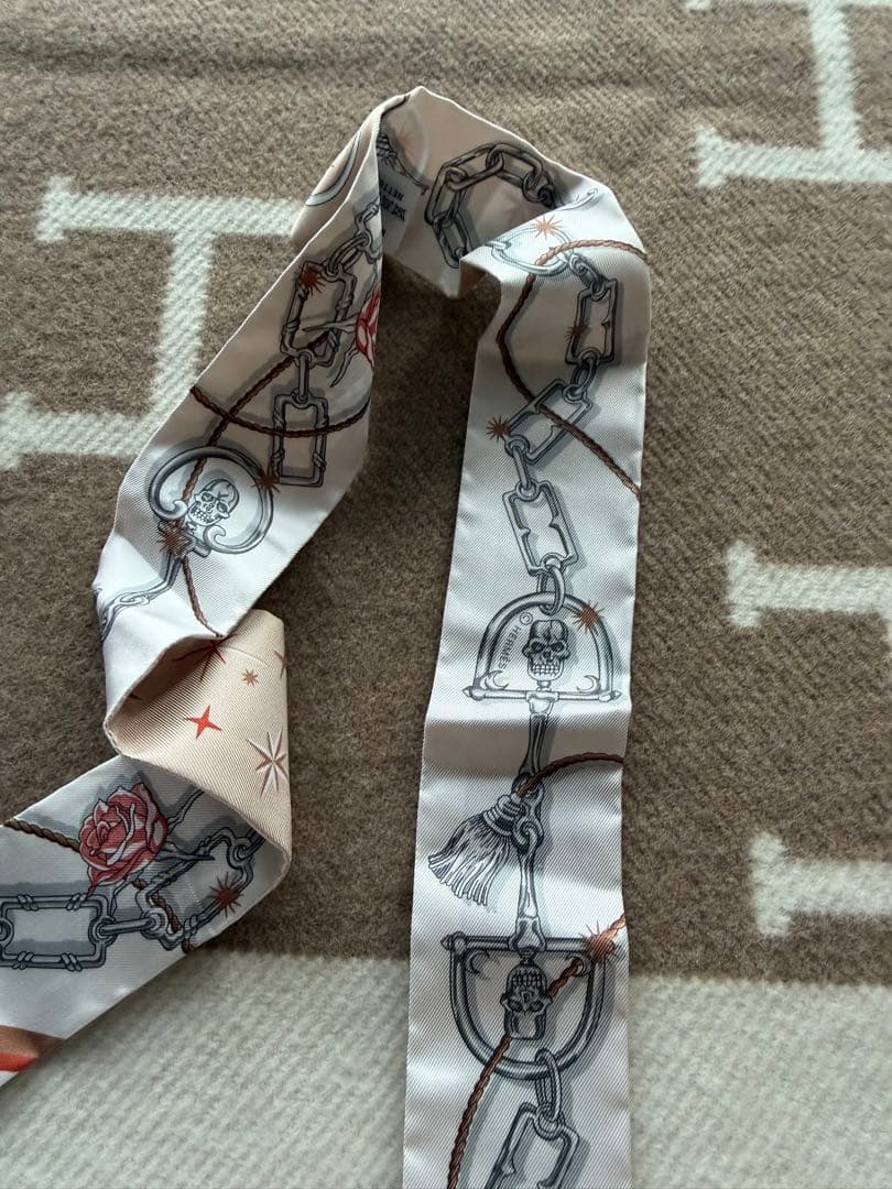 エルメス　ツイリー　《セ・ラ・フェット》　新品未使用