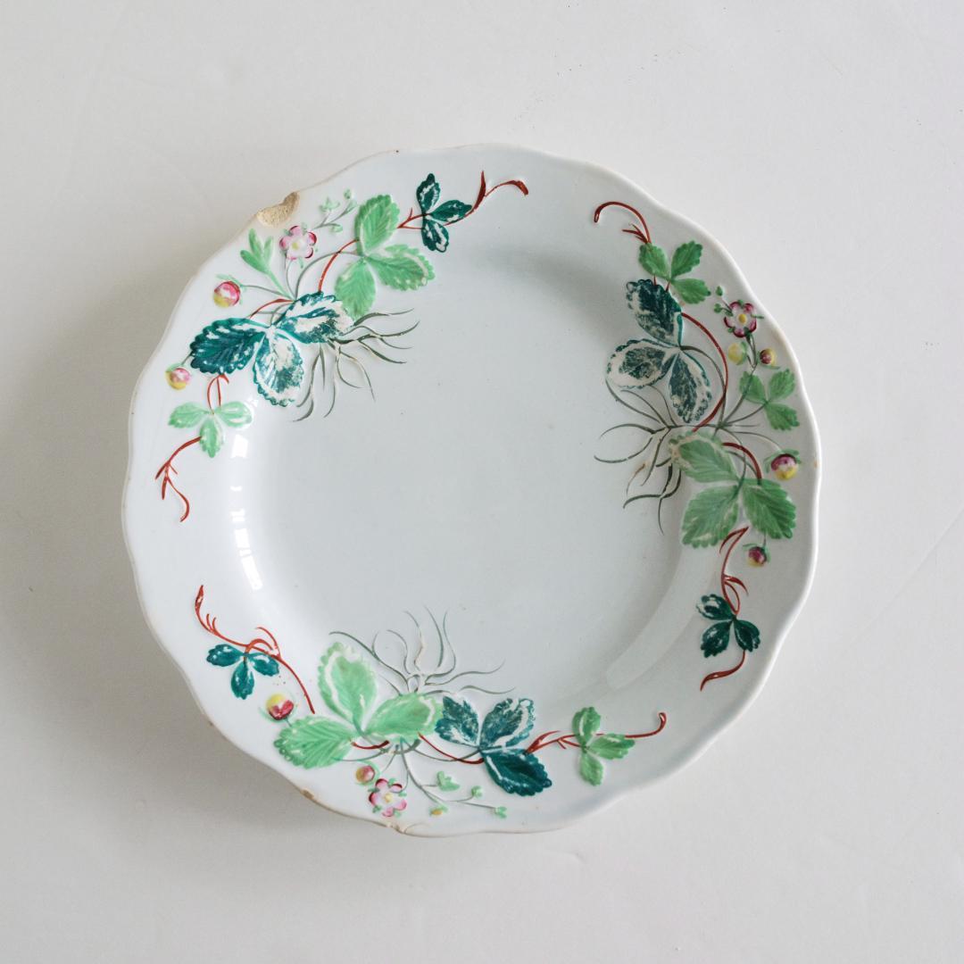 ジョルジュ・サンドのいちご皿 FRAISE クレイユモントロー I ジョルジュ・サンドのいちご皿 FRAISE クレイユモントロー I - メルカリ