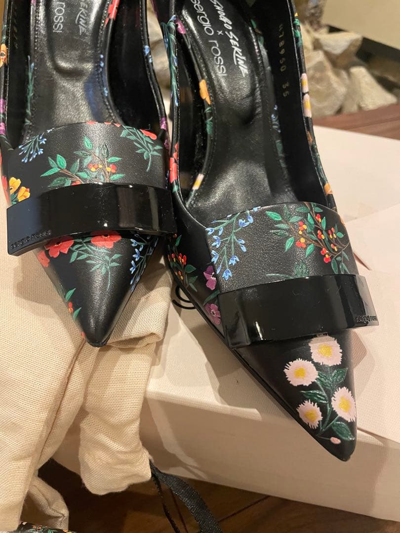 ✨極美品✨セルジオロッシ×ショウゴセキネ コラボ sr1 パンプス - メルカリ