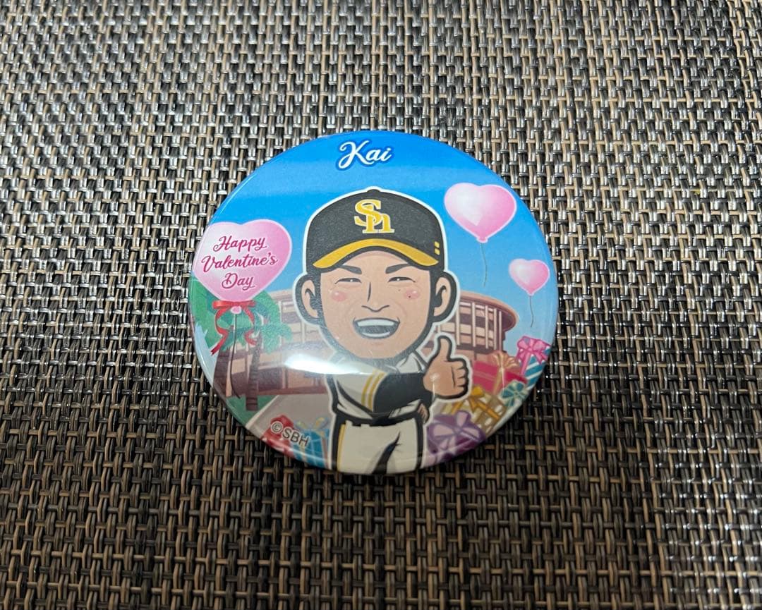 19 甲斐拓也 若鷹ガチャ 缶バ - メルカリ