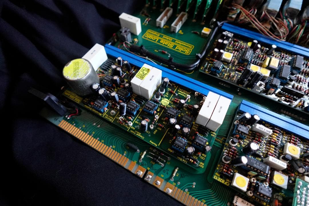 SSL4000E チャンネル実機 アウトボード - メルカリ