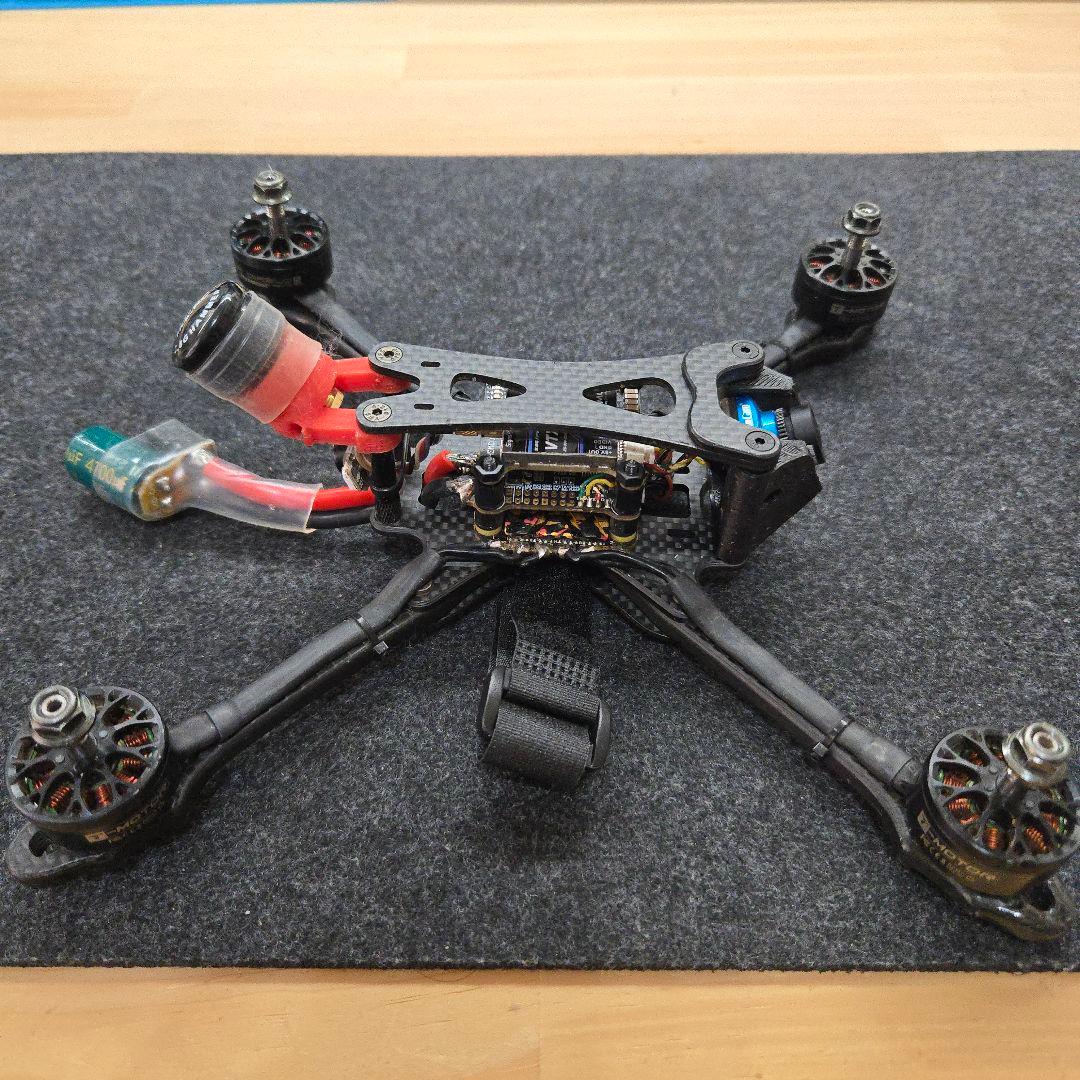 【自作レースドローン】5インチ　レーシング　フリースタイル　 クワッドコプター
