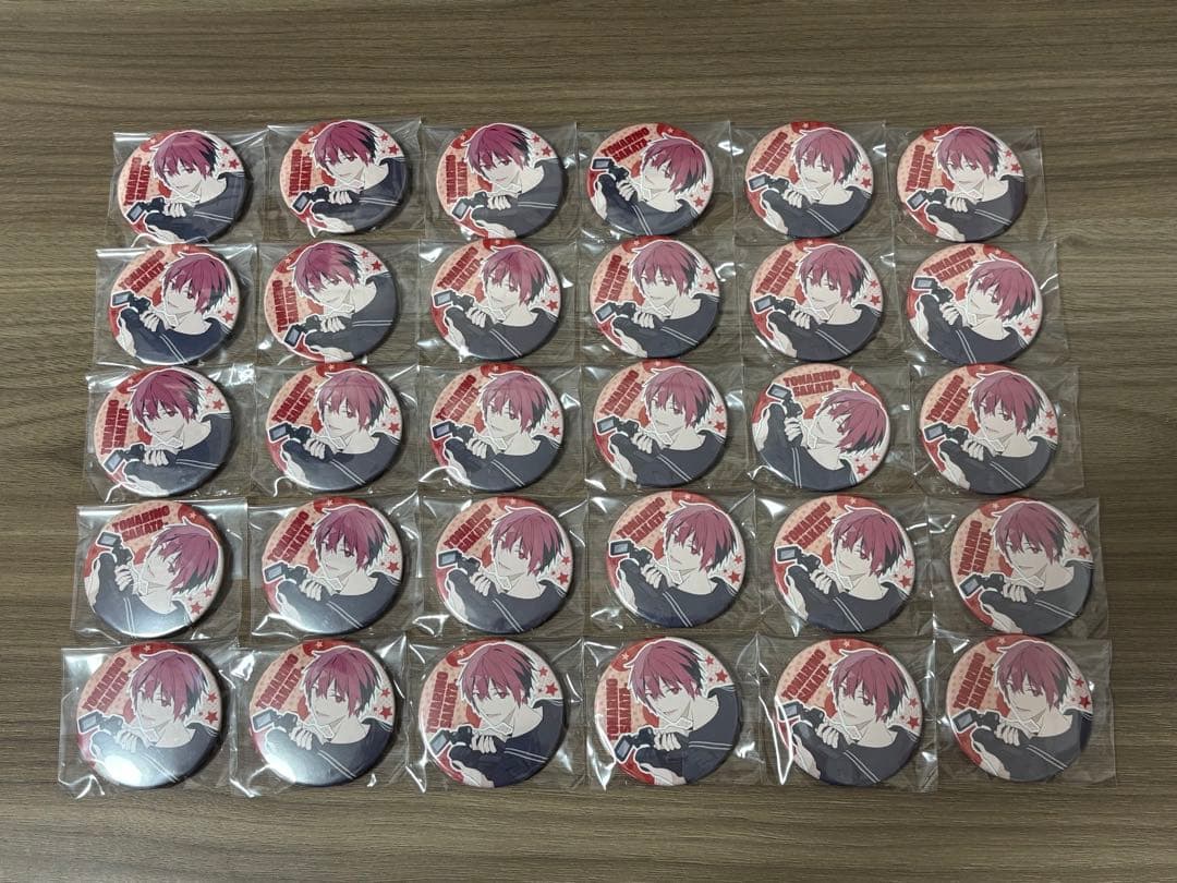 となりの坂田 缶バッジ - メルカリ