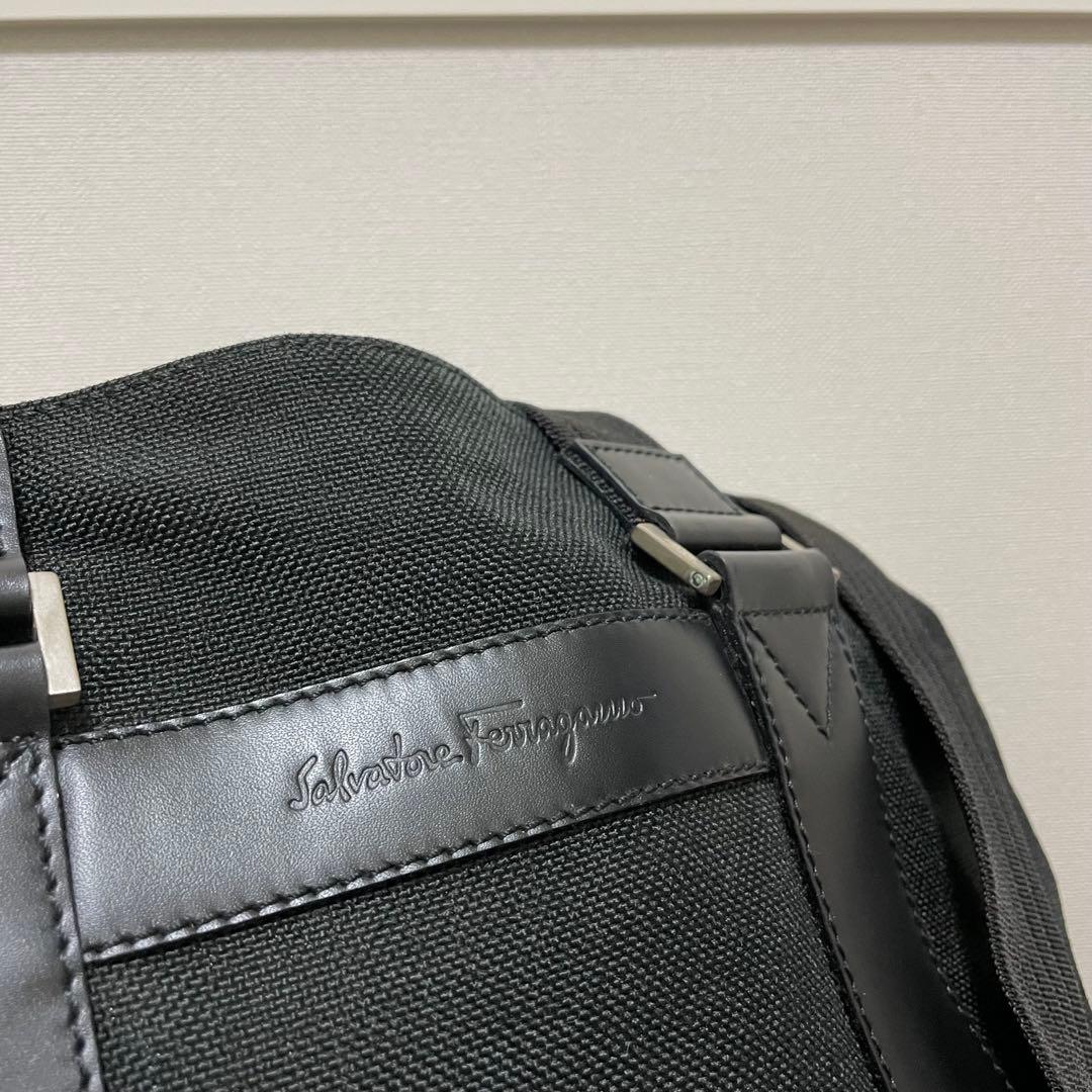 《美品》Ferragamo（フェラガモ）レザー トートバッグ ブラック 黒