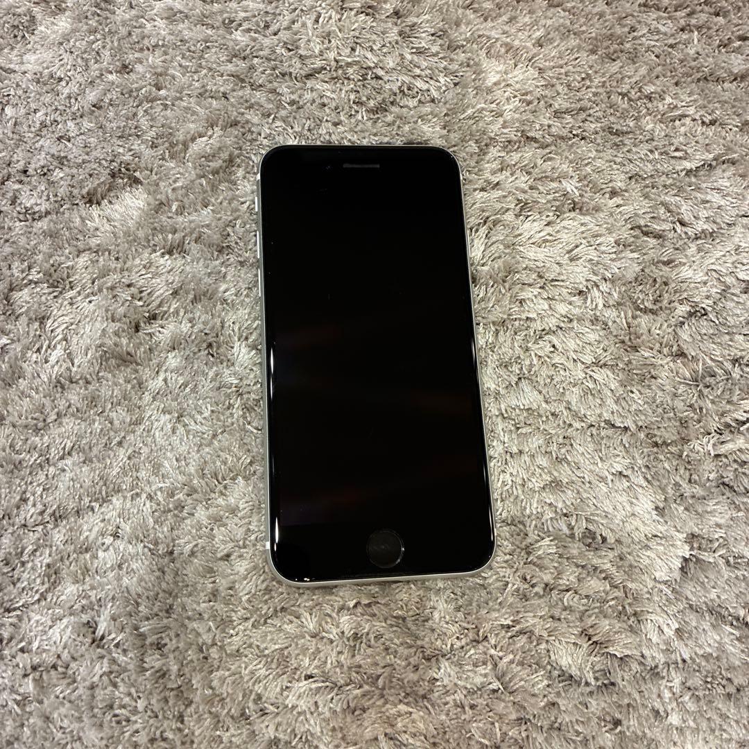 Apple iPhone SE第2世代　ホワイト 本体 iPhone SE（第2世代） (再生新品) Apple SE (第二世代/2020) ホワイト