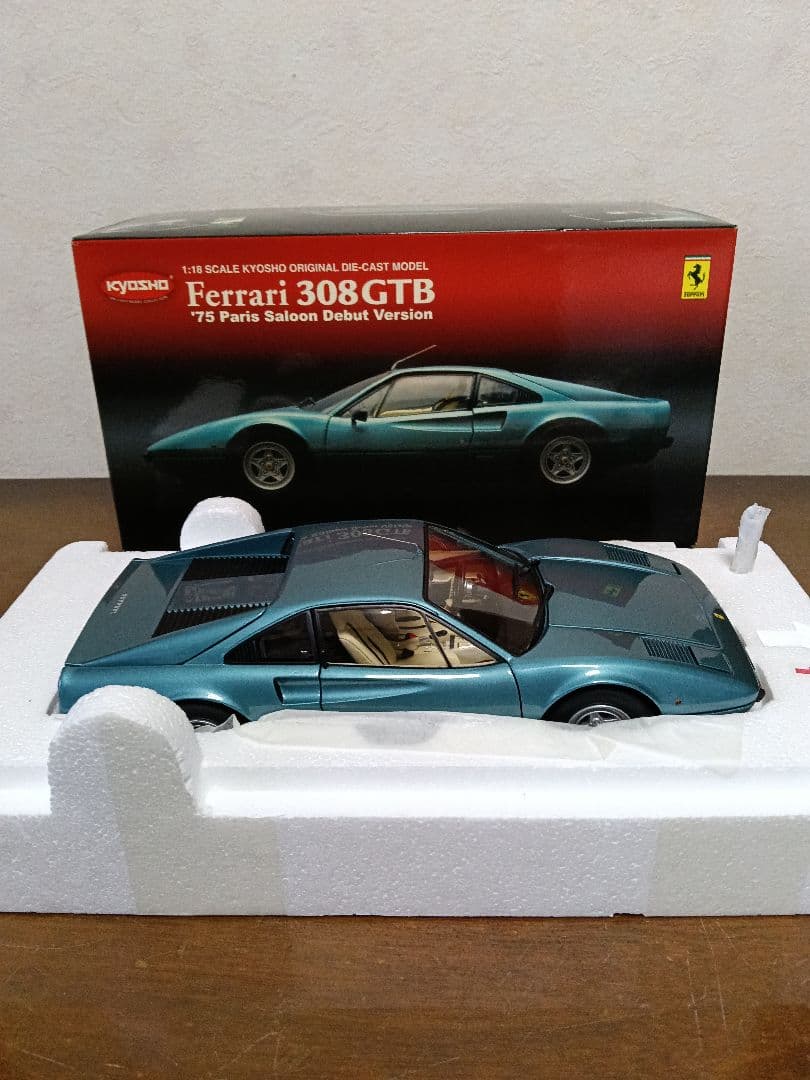 京商1/18 フェラーリ308GTB 1975 パリ・サロン・デビューバージョン