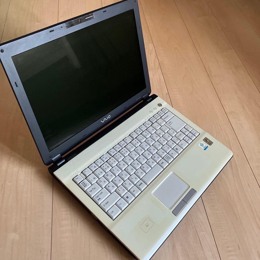 SONY VAIO ホワイトノートPC モデルPCG-7F1N - メルカリ