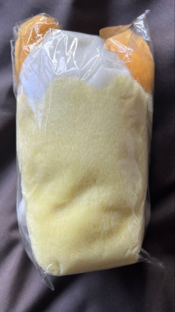 ご当地　北海道限定　ハローキティ ぬいぐるみ 黄色キツネ　しっぽ　狐2004年