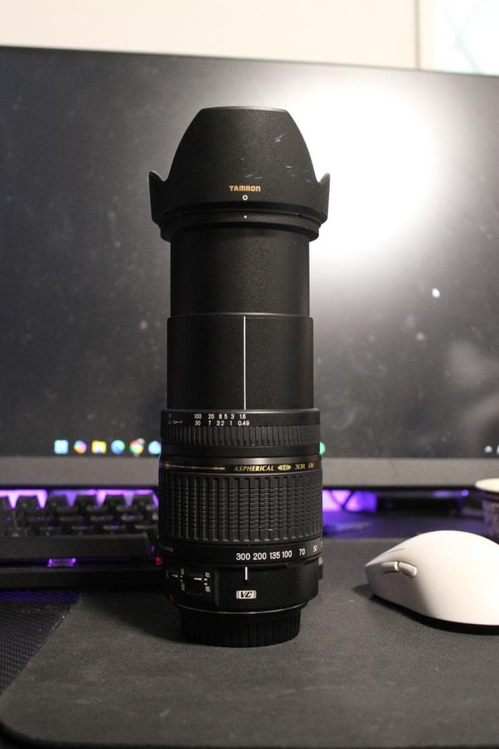 TAMRON AF 28-300mm f/3.5-6.3 VC　フード汚れあり