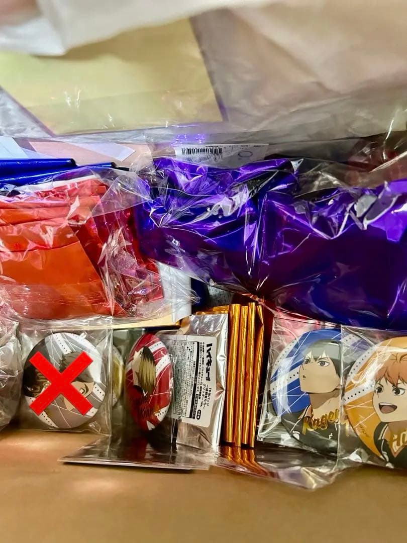 アニメ 漫画 グッズ まとめ売り ワンピース 呪術廻戦 ヒロアカ ハイキュー 等