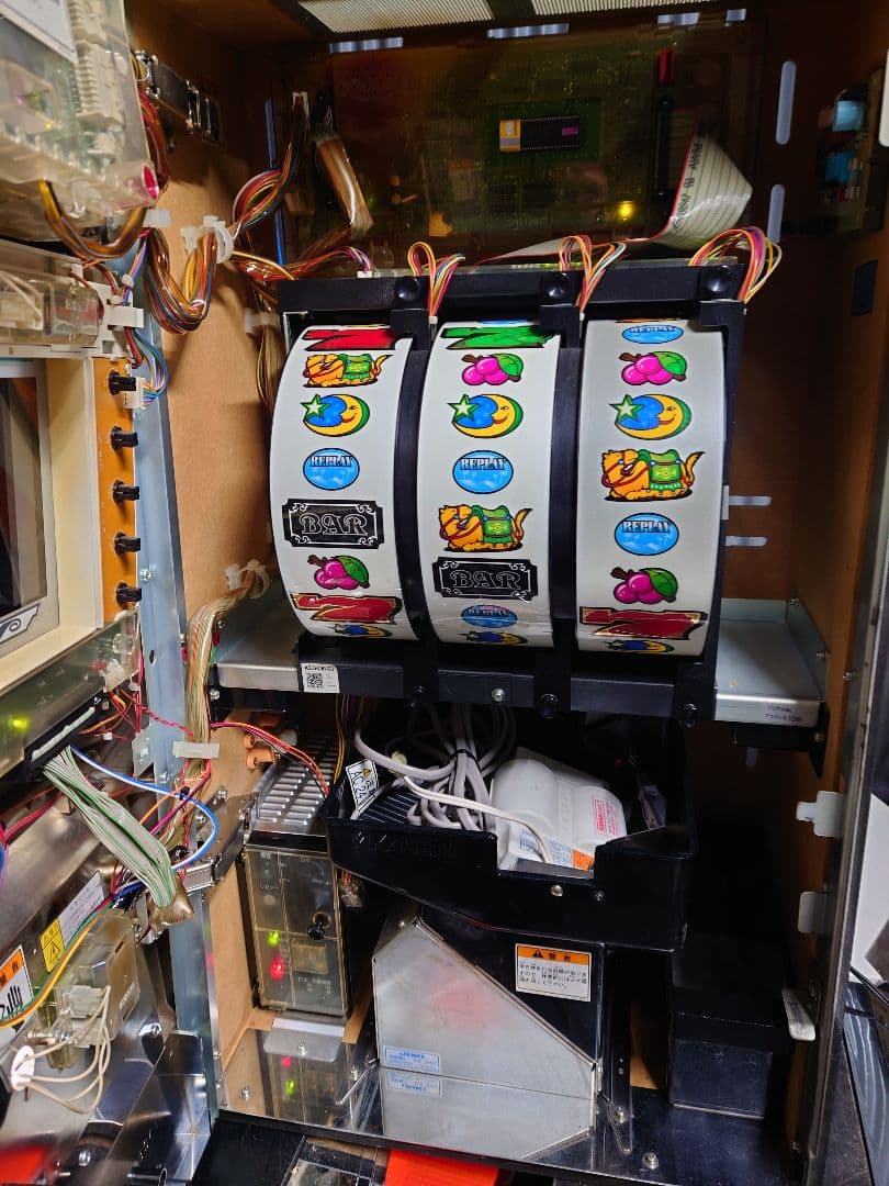 パチスロ　実機　アラジン　エボリューション