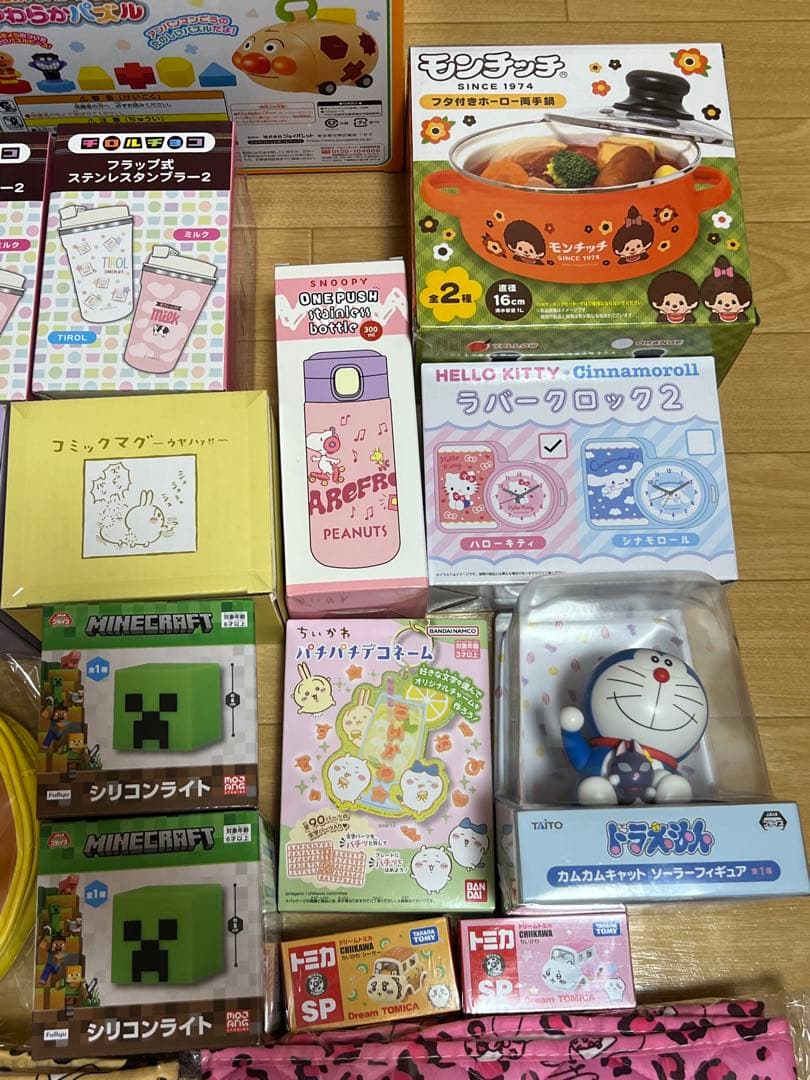 プライズ雑貨　まとめ売り　人気キャラクター　ちいかわ　キティ　ドラえもん　など