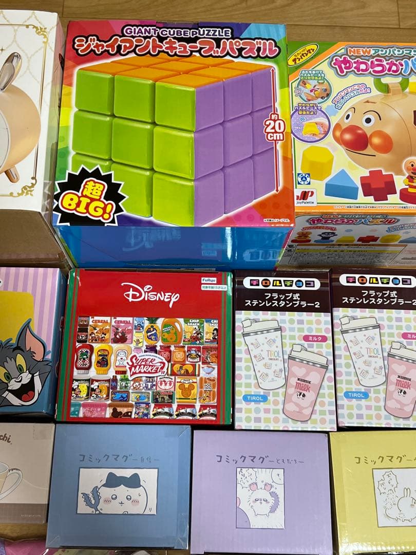 プライズ雑貨　まとめ売り　人気キャラクター　ちいかわ　キティ　ドラえもん　など