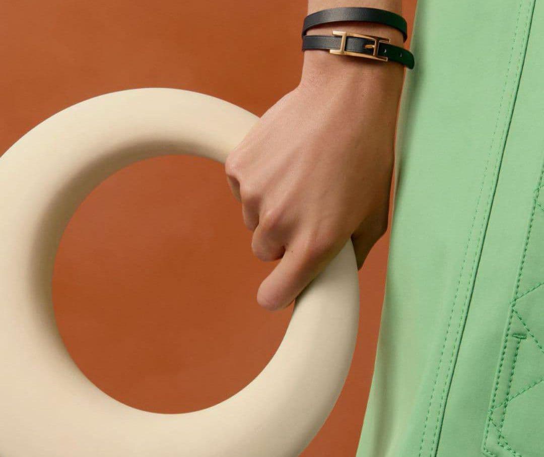 【1度着用】HERMES レザーブレスレット《ビーアピ》ドゥブルトゥール