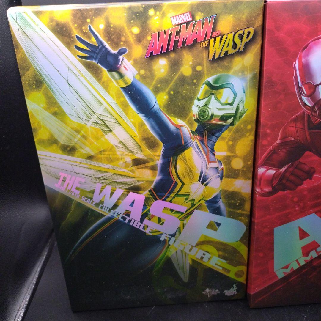 開封品　ホットトイズ　ワスプ　アントマン 2体セット
