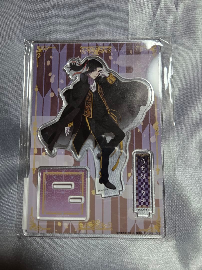 NARUTO　BORUTO　アクリルスタンド　サスケ　サクラ　イタチ