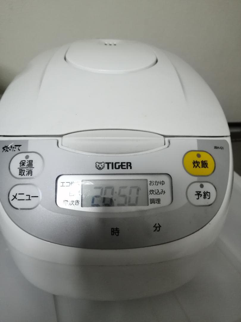 タイガー マイコン炊飯ジャー 5.5合炊き JBH-G101 リコール対象外