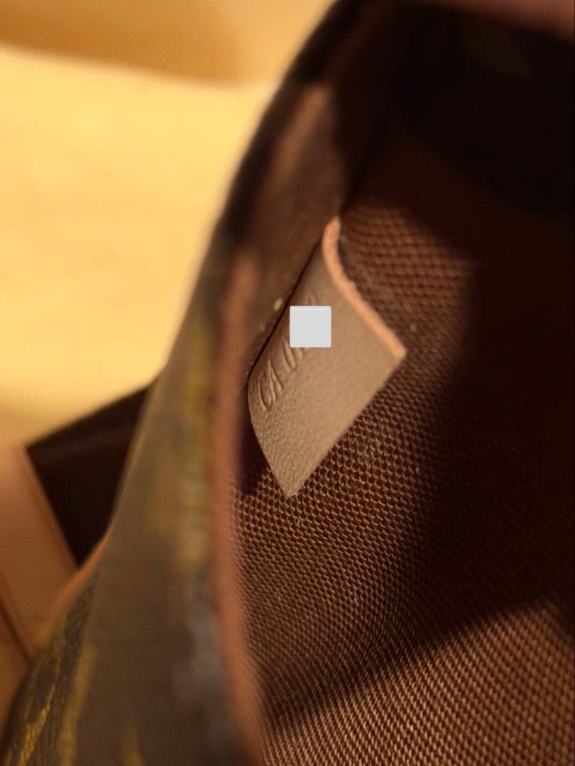 Louis Vuitton ボディバッグ ポシェット・ガンジュ - メルカリ