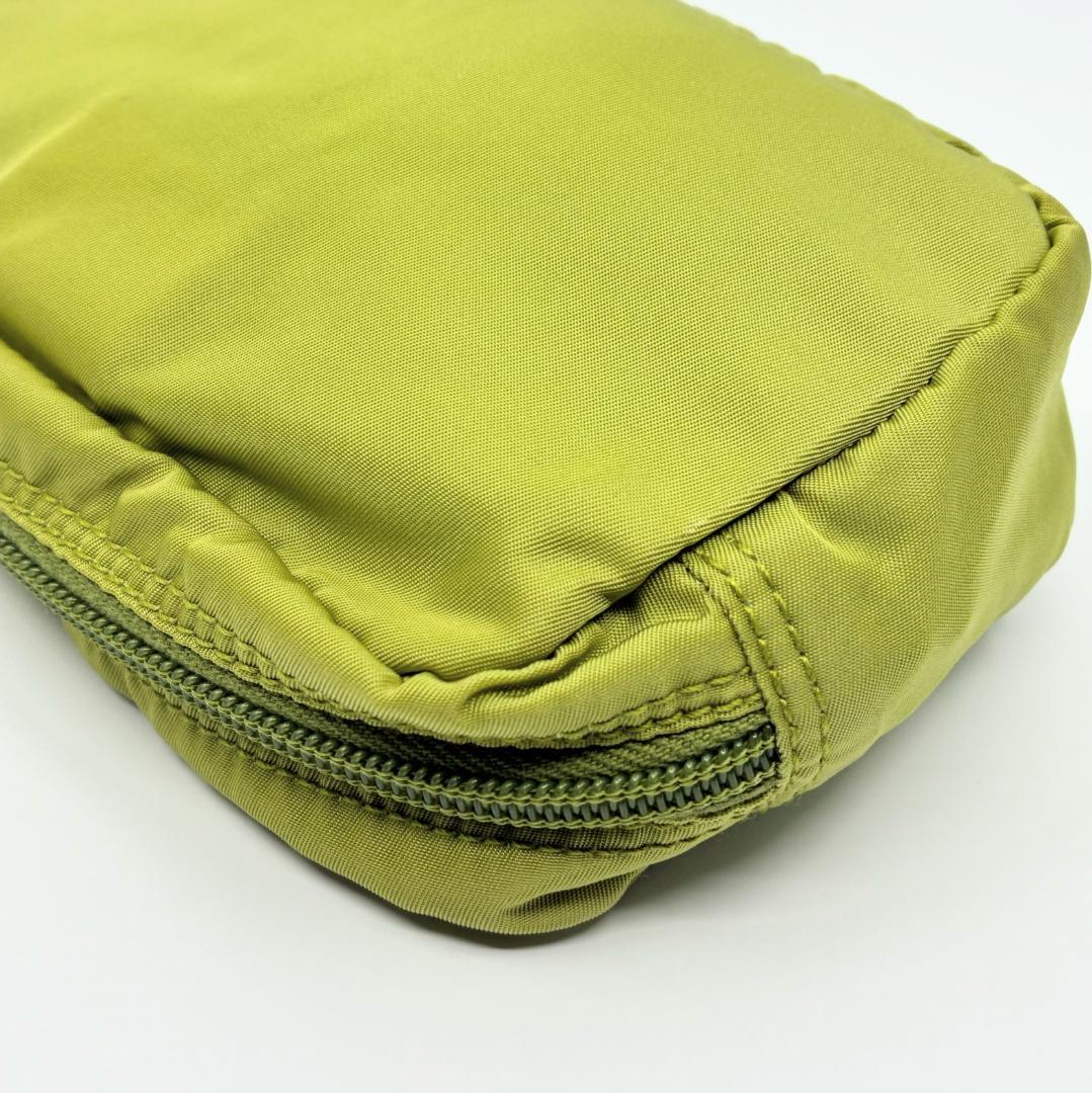 PRADA プラダ ポーチ ライムグリーン A1352A5