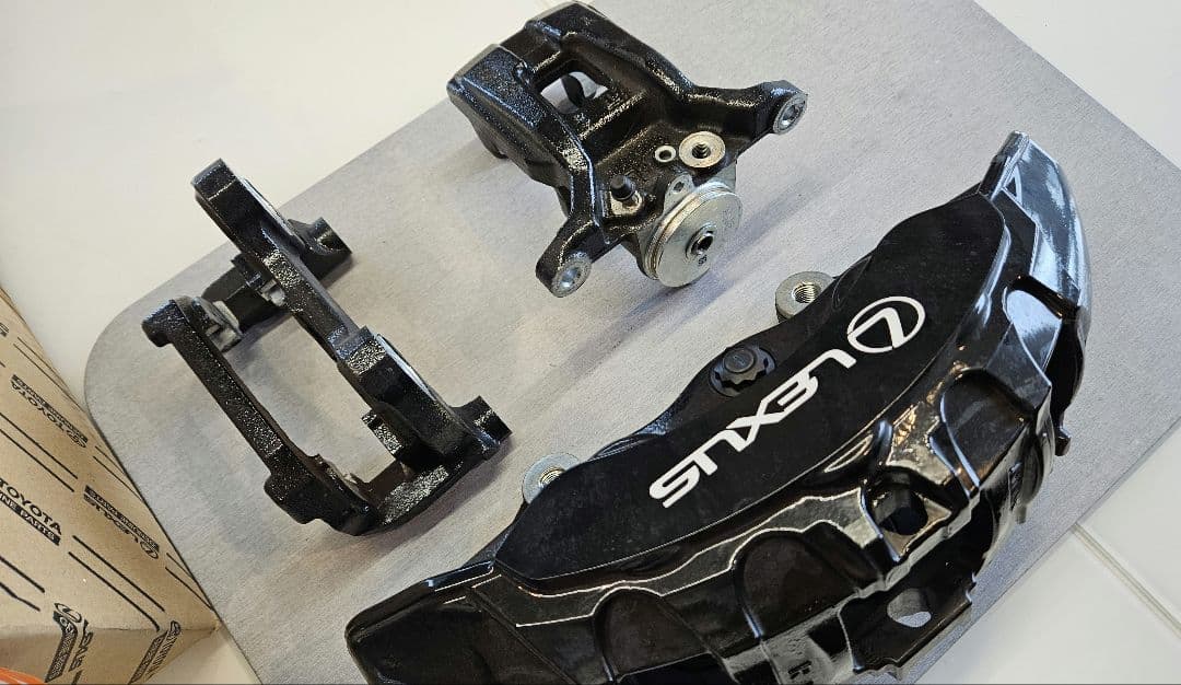 ゆ*う様 レクサス RX500h 純正ブレーキキャリパー - メルカリ