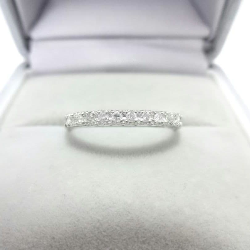 【美品】0.12ct　ダイヤモンド　ハーフエタニティ　リング　プラチナ