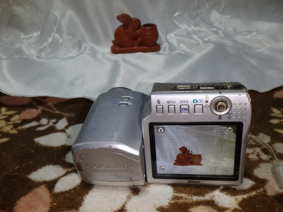 動作品 NIKON S10 COOLPIX デジタルカメラ 少し難 - メルカリ