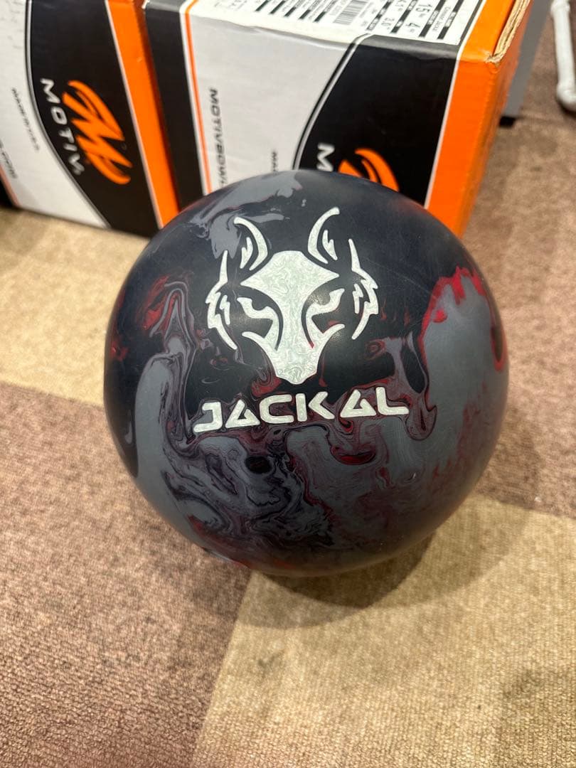 MOTIV ジャッカルオニキス 15ポンド ボウリングボール - メルカリ