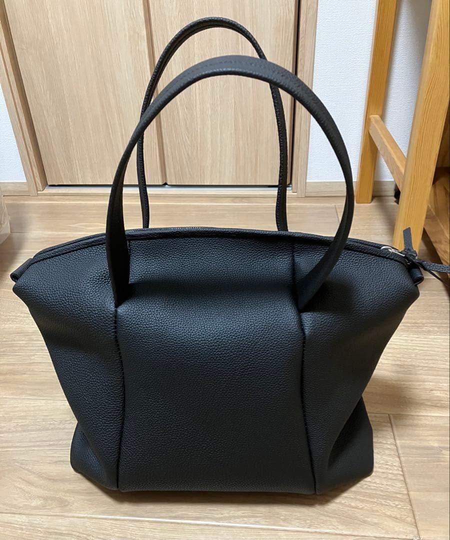 未使用 カンダミサコ toneレザートートバッグ黒 シュランケンカーフ