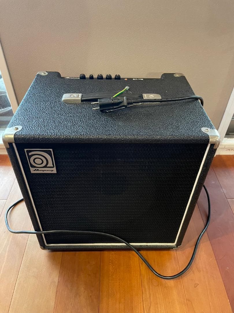 2/7まで！Ampeg ベースコンボアンプ BA-112