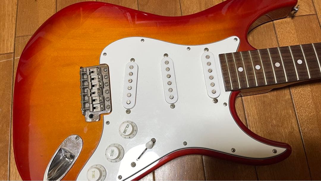 Greco WS-STD CBS/R ストラトキャスター