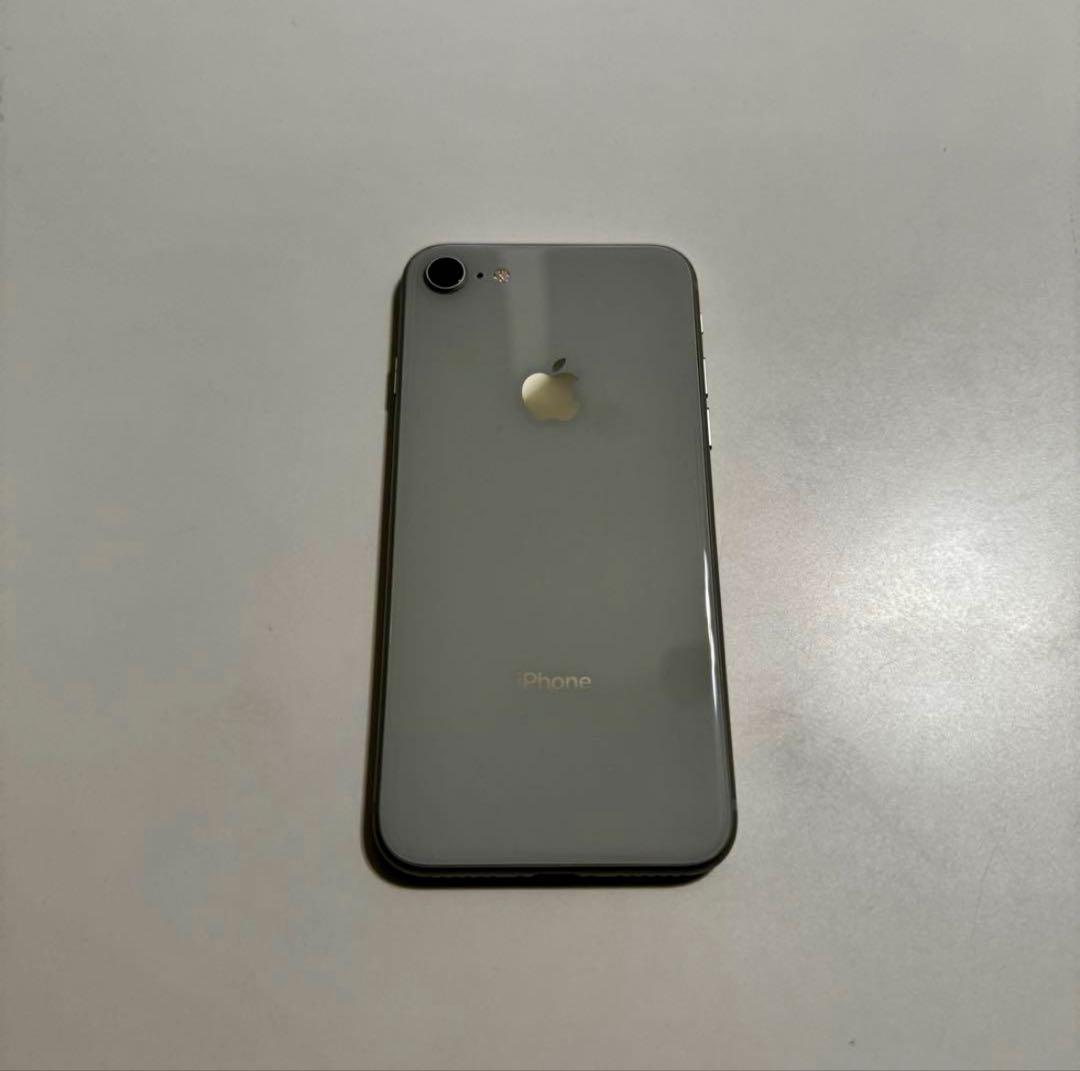 Apple iPhone8 64GB シルバー MQ792J／A SIMフリー - メルカリ