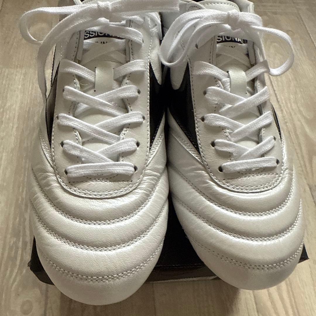 う*ん様 サッカースパイク 25.5cm モレリア II JAPAN ホワイト