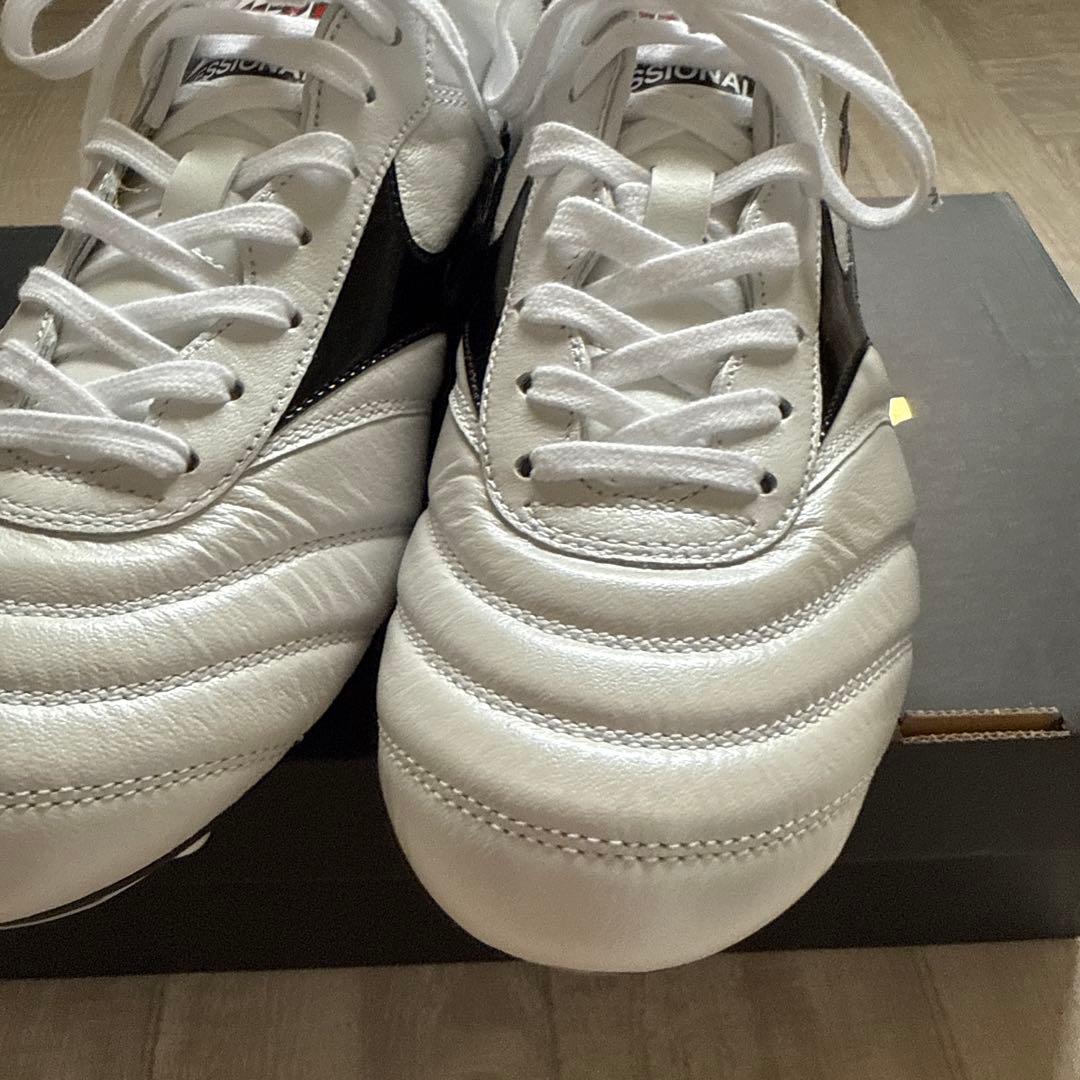 う*ん様 サッカースパイク 25.5cm モレリア II JAPAN ホワイト